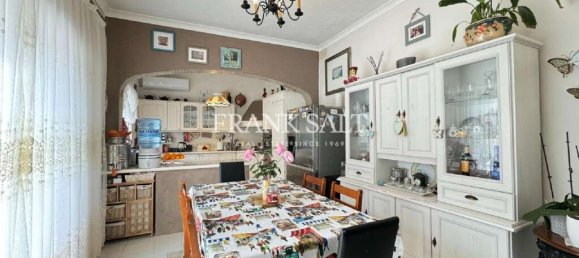 3 bedrooms Bungalow in Mellieha, Malta No. 354 2