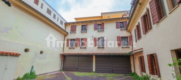 1 bedroom Apartment in Padua, Italy No. 250805 4