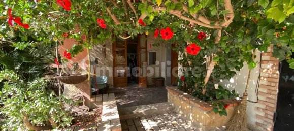 Entrepôt à Palma di Montechiaro, Italy 620m² No. 294774 11