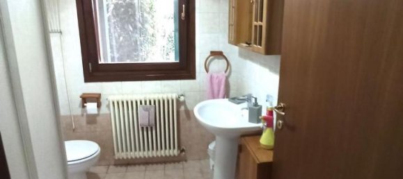 5 rooms House in Arquà Polesine, Italy No. 26208 9