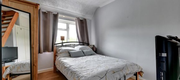 3 Schlafzimmer Haus in Surbiton, United Kingdom, Nr. 9942 12