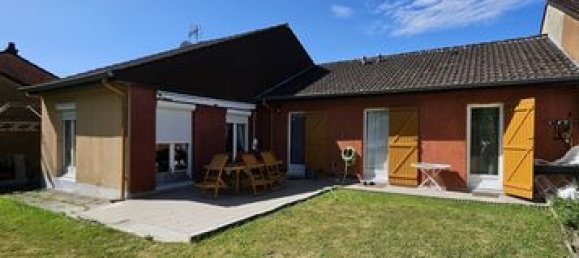 Casa de 3 dormitorios en Flesselles, France No. 303037 2