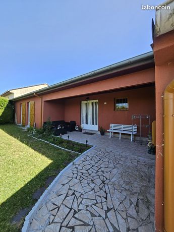 Casa de 3 dormitorios en Flesselles, France No. 303037