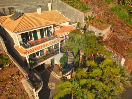 Casa de 4 dormitorios en Ponta do Sol, Portugal No. 19286