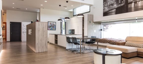 3 bedrooms House in Zaragoza, Spain No. 66767 7