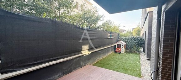 Квартира с 2 спальнями в Нуази-ле-Гран, Франция № 360071 8