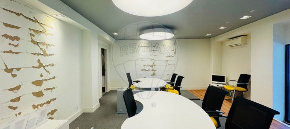 Gewerbliche Immobilie in Porto, Portugal 50m², Nr. 235563 10