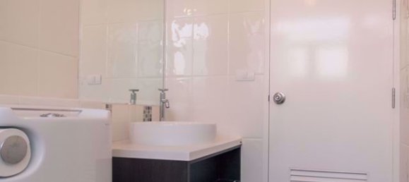 2 bedrooms Condo in Bang Rak, Thailand No. 9994 11