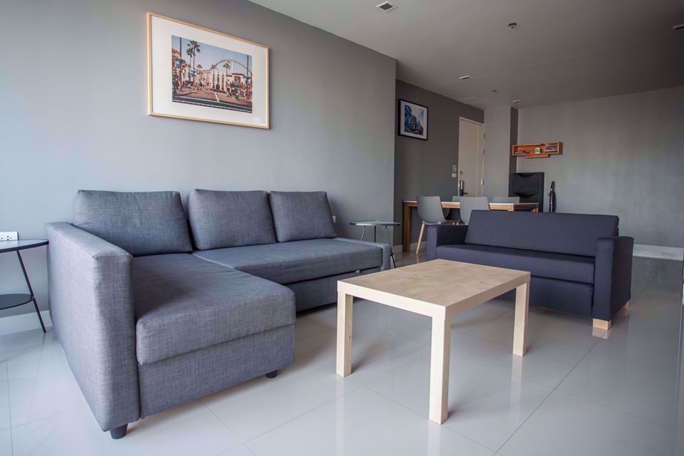 2 bedrooms Condo in Bang Rak, Thailand No. 9994