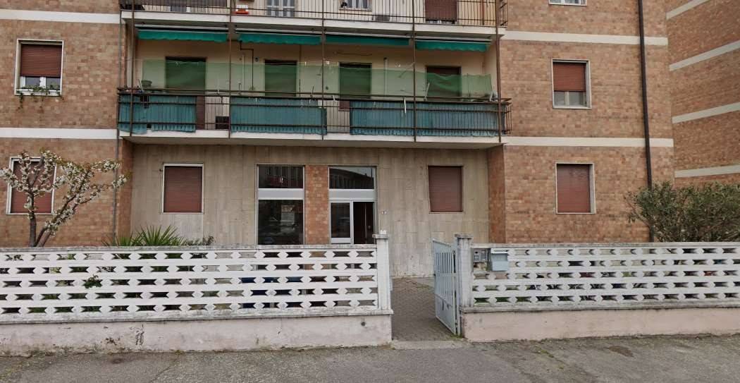 Квартира с 1 спальней в Трекате, Италия № 259341