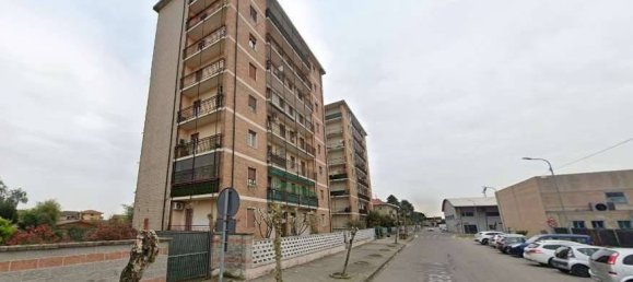 Квартира с 1 спальней в Трекате, Италия № 259341 2