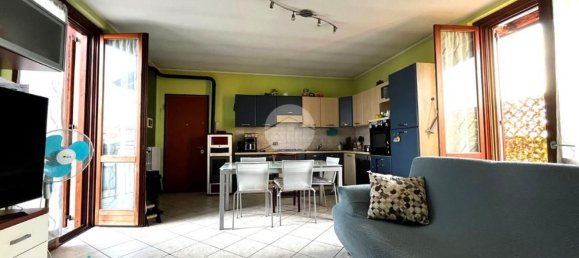 Квартира с 3 спальнями в Камизано, Италия № 329772 3