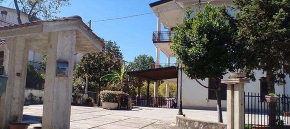 5 rooms Apartment in Luzzi, Italy No. 187827 8