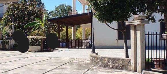 5 rooms Apartment in Luzzi, Italy No. 187827 9