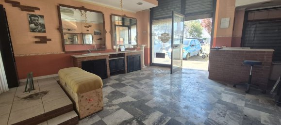 40m² Commercial property in Rome, Italy No. 220082 7