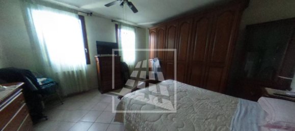 4 Schlafzimmer Haus in Poviglio, Italy, Nr. 295582 7