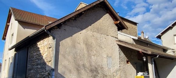 5 rooms Townhouse in Montagnieu, France No. 198237 2