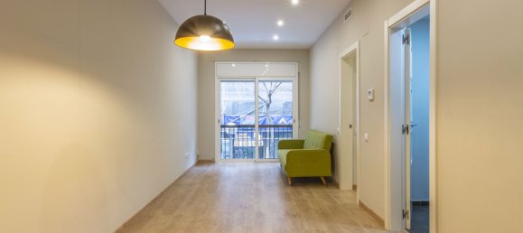 4 bedrooms Apartment in Barcelona, Spain No. 4332 2