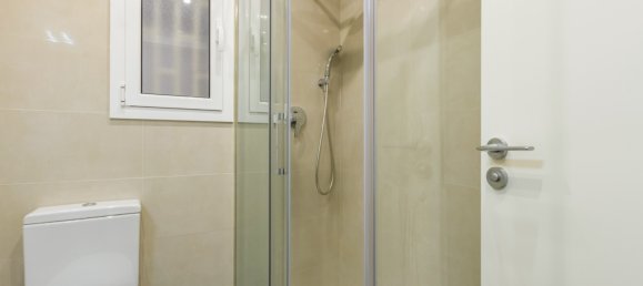 4 bedrooms Apartment in Barcelona, Spain No. 4332 20