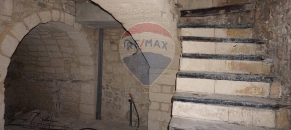 4 rooms House in Ragusa, Italy No. 5626 11