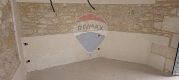 4 rooms House in Ragusa, Italy No. 5626 15