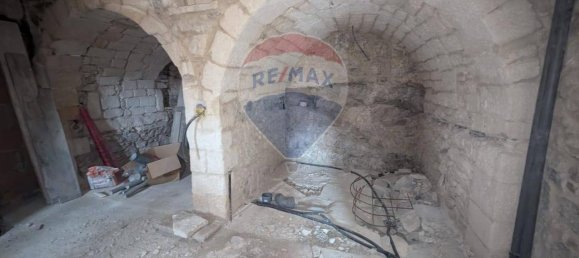 4 rooms House in Ragusa, Italy No. 5626 9