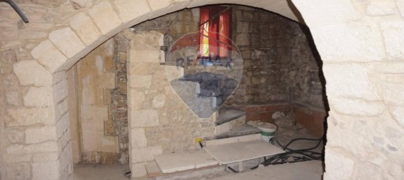 4 rooms House in Ragusa, Italy No. 5626 13