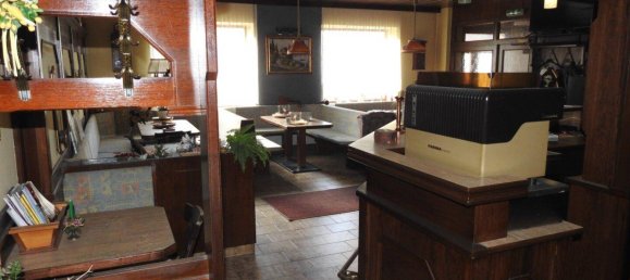 Дом с 7 комнатами в Вайтерсфельд, Австрия № 23024 5