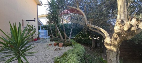 5 rooms House in Ortona, Italy No. 29643 8