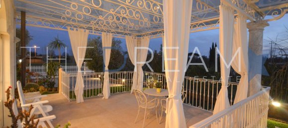 7 rooms Villa in Forte dei Marmi, Italy No. 35780 6