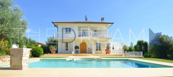 7 rooms Villa in Forte dei Marmi, Italy No. 35780 12