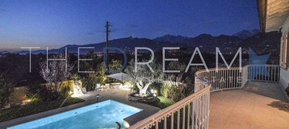 7 rooms Villa in Forte dei Marmi, Italy No. 35780 4