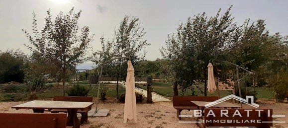 Imóvel comercial de 5 divisões em Quistello, Italy N.º 6626 7