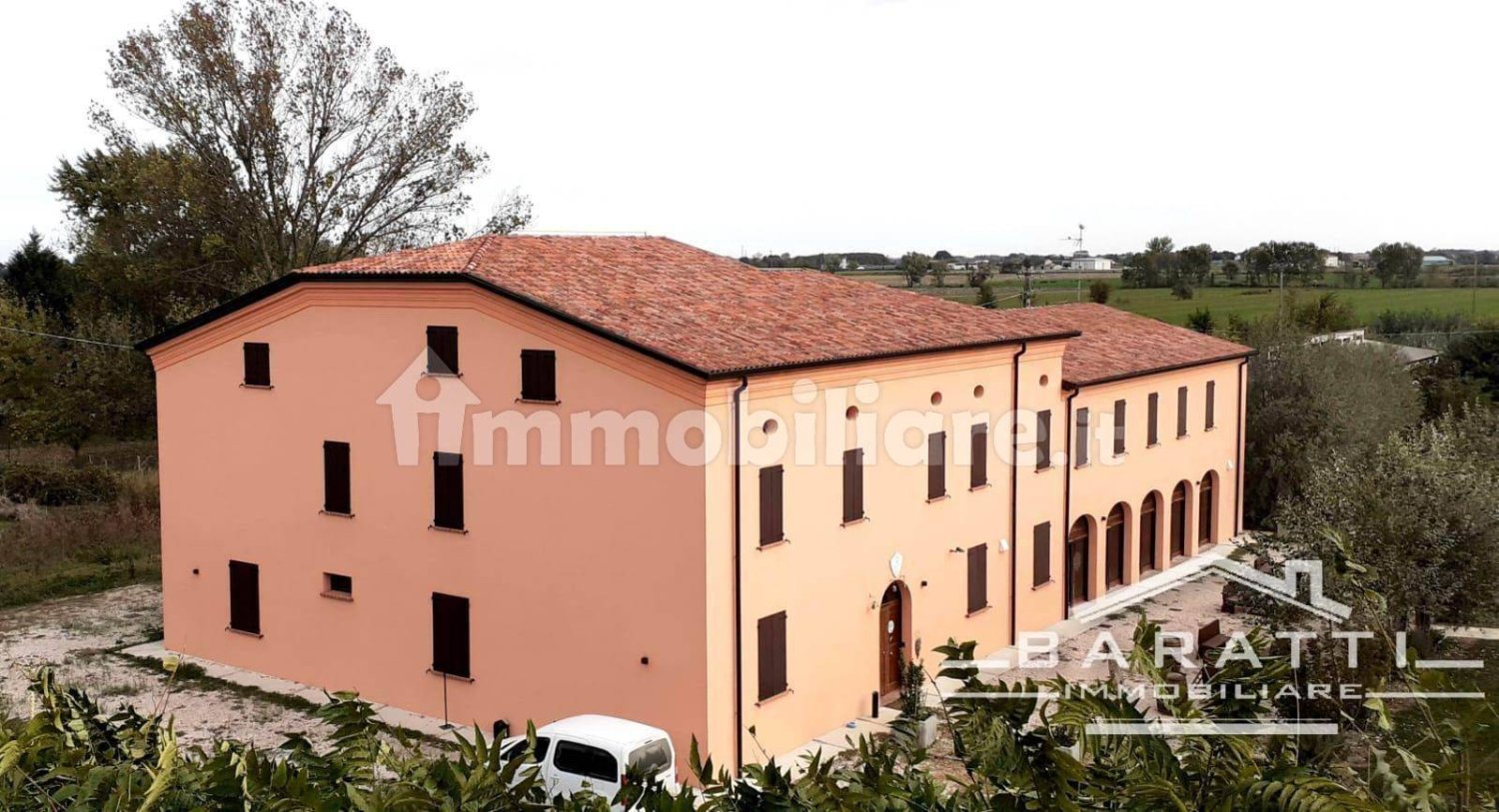 Imóvel comercial de 5 divisões em Quistello, Italy N.º 6626