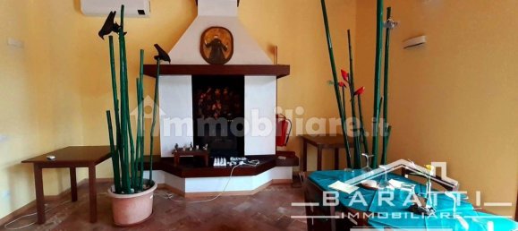 Imóvel comercial de 5 divisões em Quistello, Italy N.º 6626 15