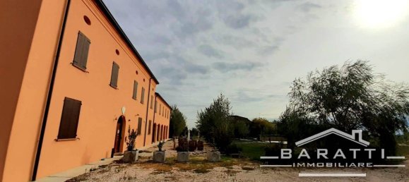 Imóvel comercial de 5 divisões em Quistello, Italy N.º 6626 6