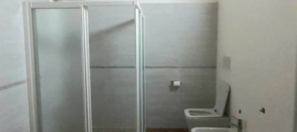 Imóvel comercial de 5 divisões em Quistello, Italy N.º 6626 42