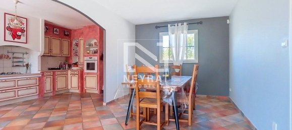 5 Schlafzimmer Haus in Crissey, France, Nr. 284830 3
