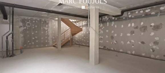 58m² Commercial property in Montreuil, France No. 161574 11