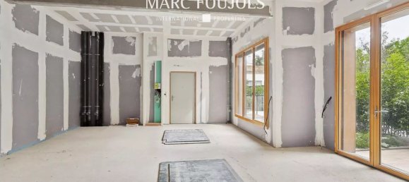 58m² Commercial property in Montreuil, France No. 161574 7