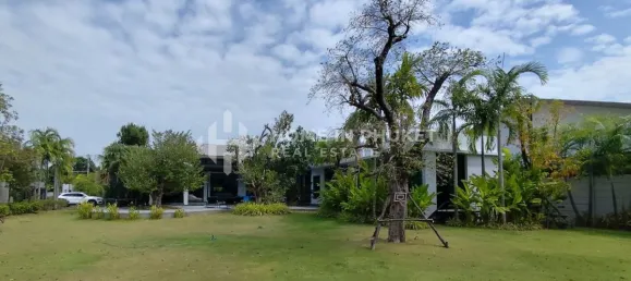 6 chambres Maison à Nai Harn Beach, Thailand No. 60799 27