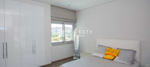 4 Schlafzimmer Villa in Agios Tychonas, Cyprus, Nr. 18273 8