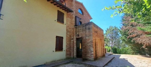 9 rooms House in Castiglione del Lago, Italy No. 116080 9