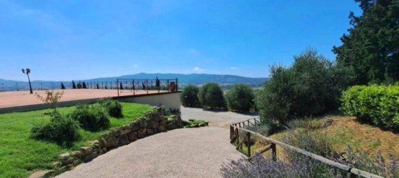 9 rooms House in Castiglione del Lago, Italy No. 116080 40