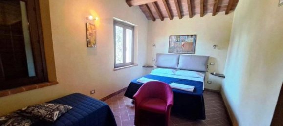 9 rooms House in Castiglione del Lago, Italy No. 116080 28