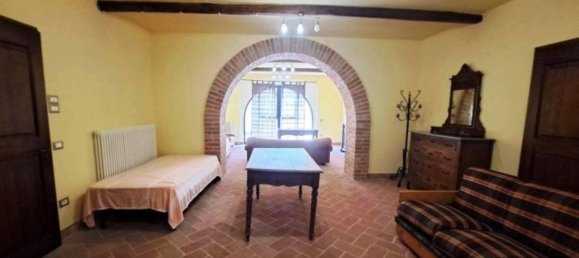 9 rooms House in Castiglione del Lago, Italy No. 116080 20