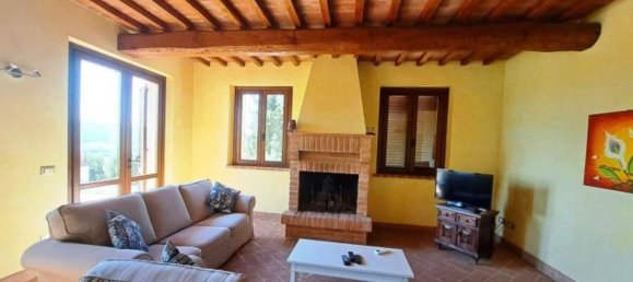 9 rooms House in Castiglione del Lago, Italy No. 116080 18