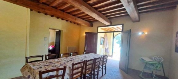 9 rooms House in Castiglione del Lago, Italy No. 116080 21