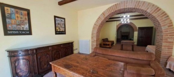 9 rooms House in Castiglione del Lago, Italy No. 116080 27