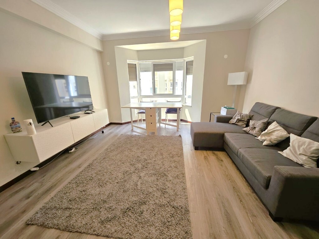 2 bedrooms Apartment in Rio de Mouro, Portugal No. 335748